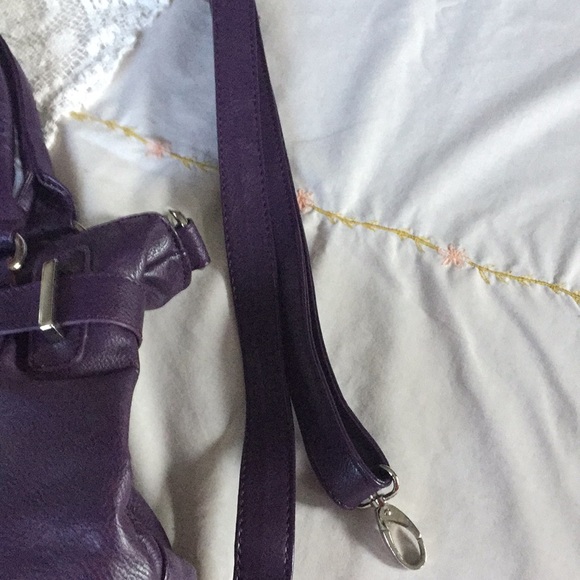 Purple handbag - Picture 3 of 5